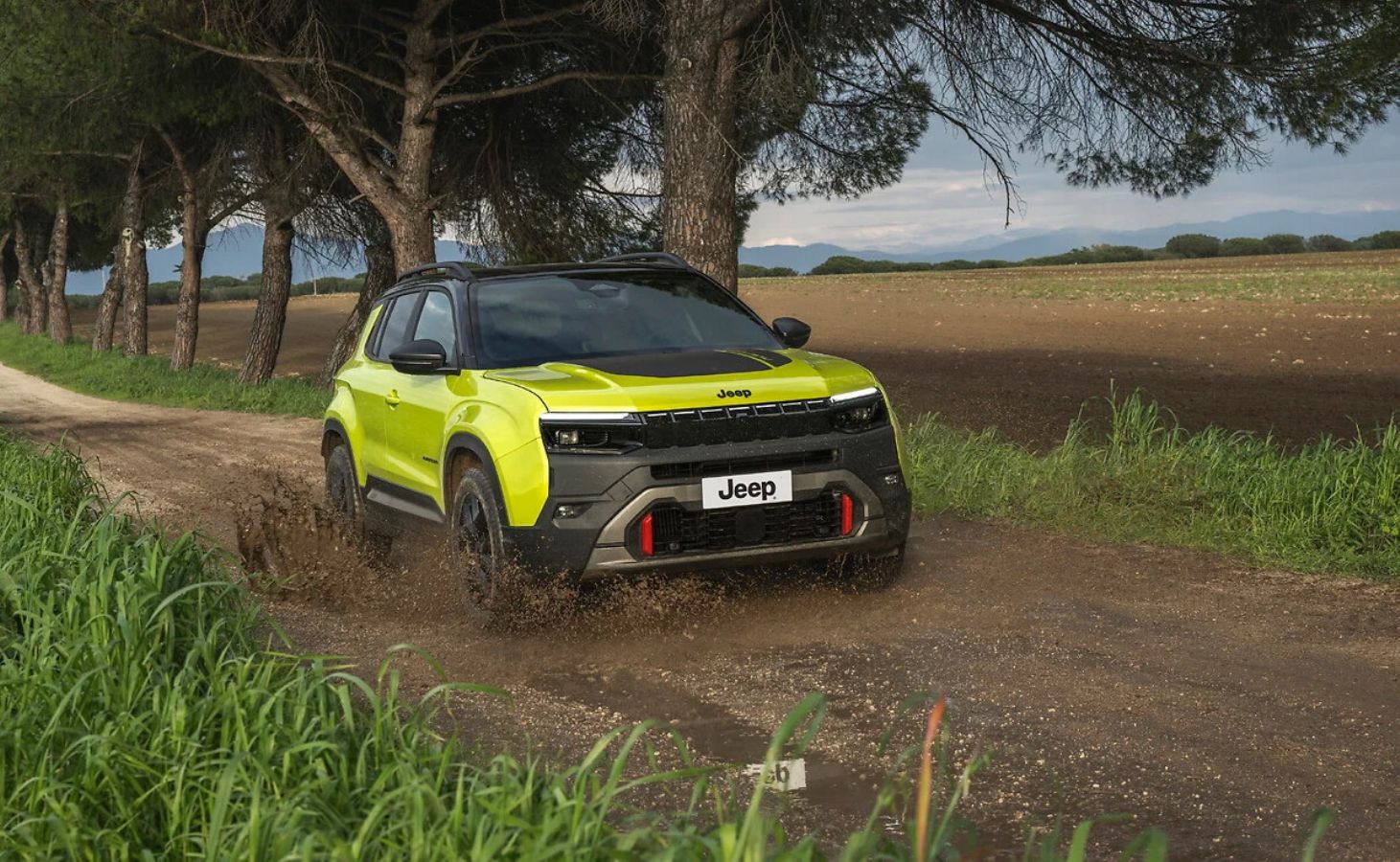 Ντεμπούτο για το ανανεωμένο Jeep Avenger  